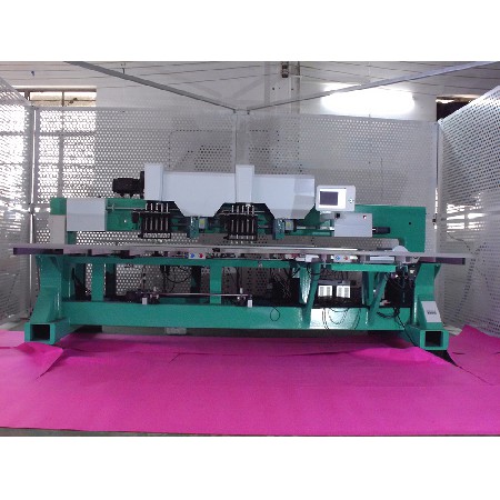 冲孔缝制一体机